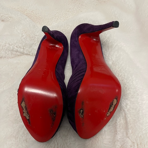 Christian Louboutin Purple Suede Peep-Toe Heels - Picture 4 of 7